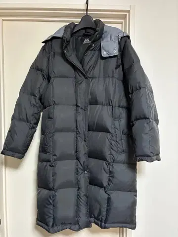 CAPISCO 블랙 롱 다운 자켓