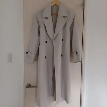 GU 오버 사이즈 트렌치코트 XS 사이즈 안감 있음