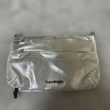 토폴로지 플랫 사코슈 스몰 실버 숄더 폰