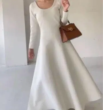 벌스데이 바쉬 SERI 니트 드레스 화이트 M 원피스