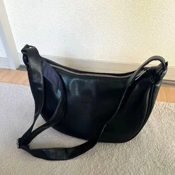 새상품급 fulcro 숄더백