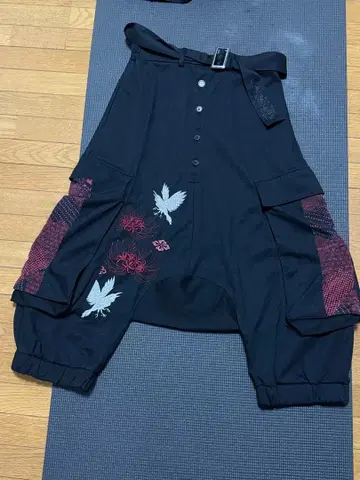 자수 장식 블랙 사루엘 팬츠 M