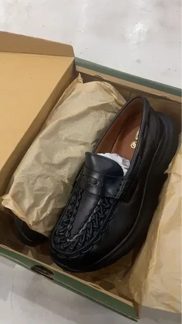 KEEN Uneek Loafer 킨 로퍼