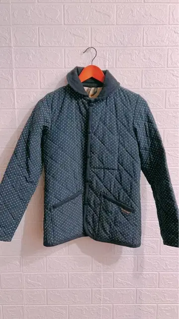 LAVENHAM 도트 퀼팅 자켓