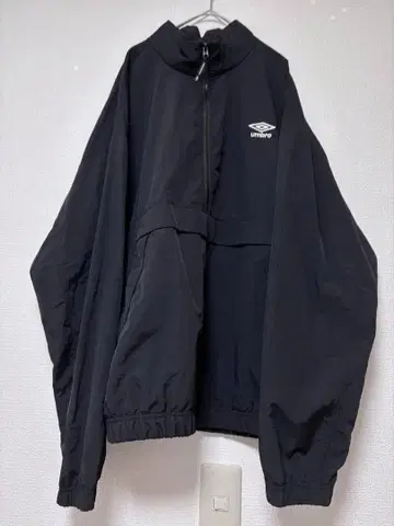 umbro 블랙 나일론 자켓 M 사이즈