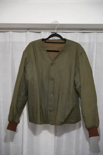 올리브 그린 밀리터리 자켓