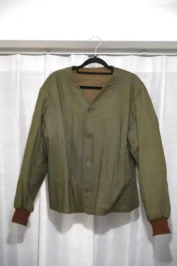 올리브 그린 밀리터리 자켓