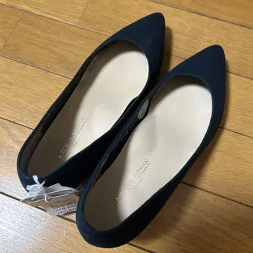 ANCHOR WOMAN 네이비 펌프스