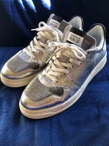새상품 RUN OF 란오브 레더 스니커즈 사이즈 41 실버 이탈리아제