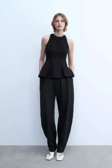 ZARA 플리츠 홀터넥 상의