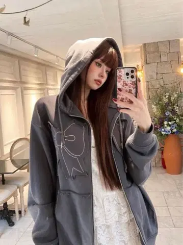 Youhee 리본 후드티