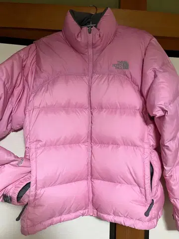 The North Face 핑크 다운 자켓