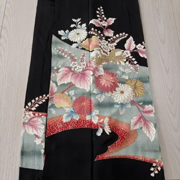 블랙 전통 예복 기모노 앤티크 귀여운 패턴 자수