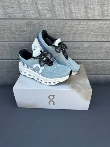 ON 러닝화 그레이 cloud monster2