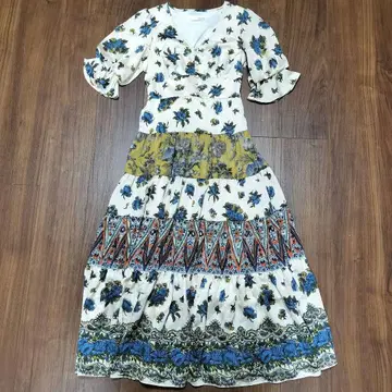 릴리 브라운 원피스 꽃무늬 장미 로즈 리본