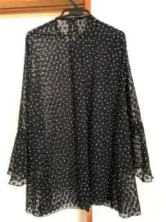 IENA 블랙 도트 무늬 긴팔 블라우스