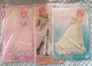 제일복권 5등분의 신부 이치카 빅 아크릴 스탠드 3점