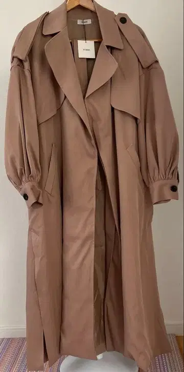 ECRIRE 핑크 베이지 롱 코트 트렌치 가운