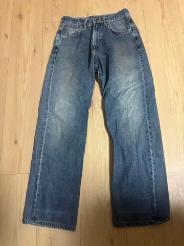 블루진 스트레이트 레그