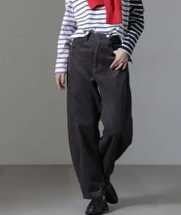 다크 그레이 와이드 팬츠