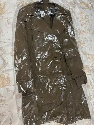 플라스테 다운 트렌치코트 더블 브레스트 후드 부착