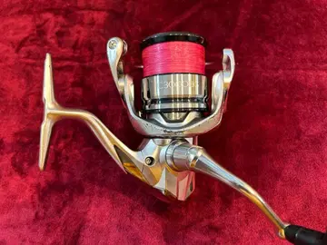 스트라딕 스피닝 릴 C3000HG (미사용 스풀 1개 포함)