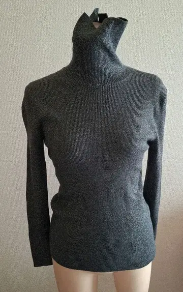 [ 거의 새상품 ] iCB 터틀넥