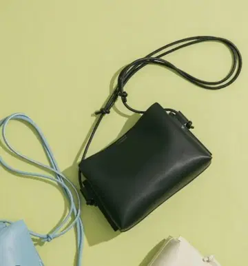 URBAN RESEARCH ROSSO 3룸 숄더백