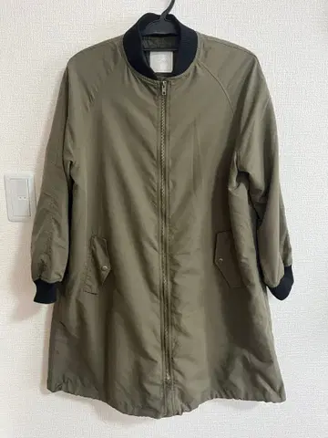 Acuta (아쿠타) 미들 기장 MA-1풍 코트