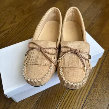 SHIPS 베이지 모카신 스웨이드