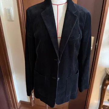 UNIQLO 블랙 코듀로이 테일러드 자켓