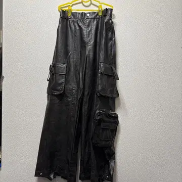 가죽 블랙 카고 팬츠