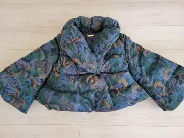 새상품급 플레어 소매 숏 다운 자켓