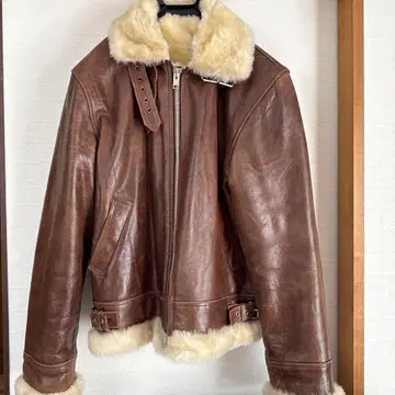 가죽 퍼(fur) 부착 자켓