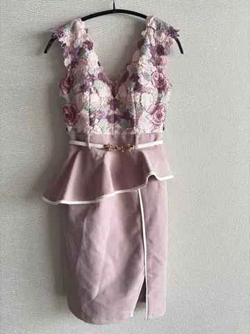 JEWELS 플라워 자수 페플럼 드레스 M 사이즈 패드 없음