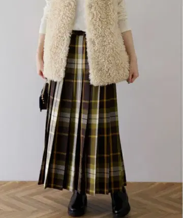 어반 리서치 써니 라벨 체크 플리츠 이지 스커트