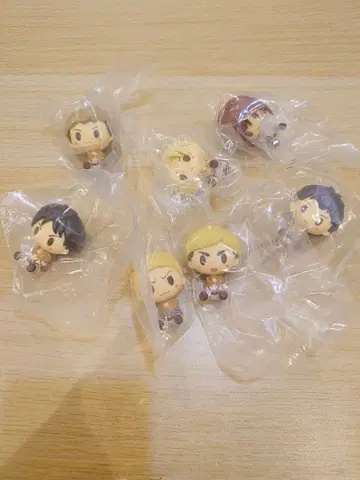 제일복권 진격의 거인 쵸코놋코 피규어 세미컴프