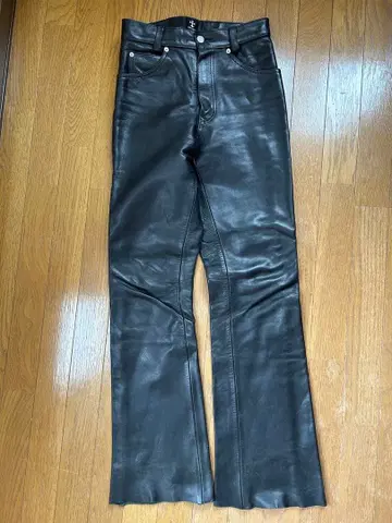 DEHILS 가죽 플레어 팬츠 사이즈 29