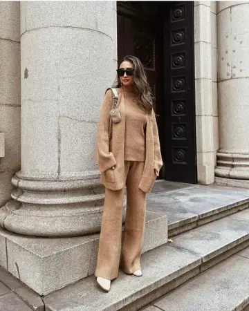 하이넥 카디건 세트업