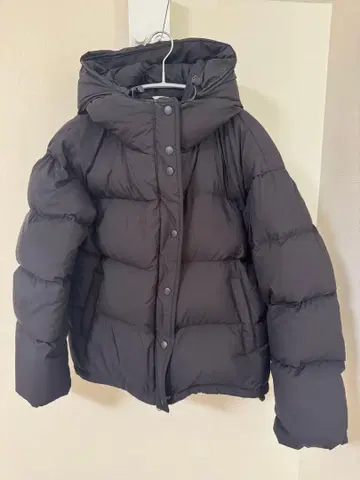 오드리 앤 존 와드 후데트 다운 자켓