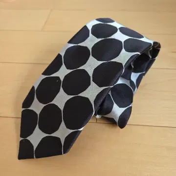 [ 새상품급 ] marimekko 도트 무늬 실크 넥타이