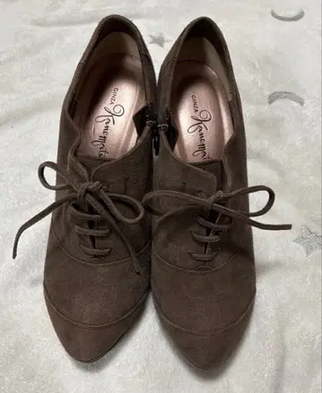 긴자 카네마츠 25.5 브라운 부티