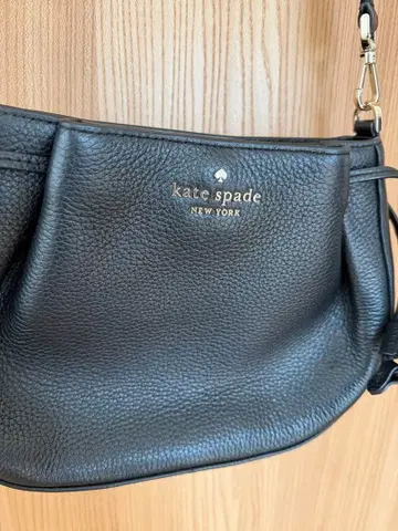 kate spade 블랙 가죽 숄더백
