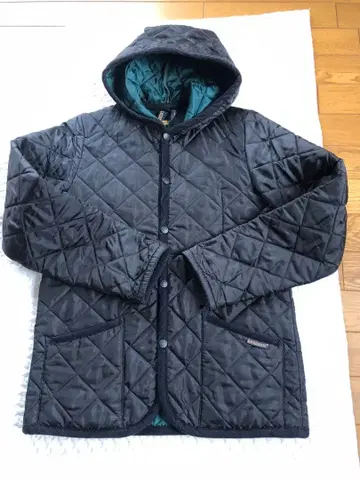 LAVENHAM 퀼팅 자켓 블랙 후드 부착