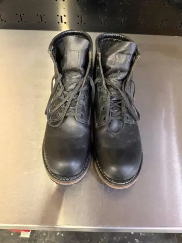 Red Wing 워크 부츠 블랙