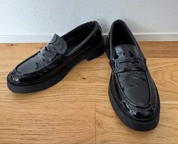 ZARA 플랫 페이턴트 피니쉬 로퍼 26cm