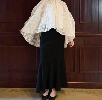 Acka. 블랙 머메이드 스커트