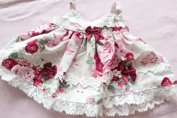 슈가 부케 패턴 우사쿠먀짱 의류 오프화이트 x 크림슨 리본