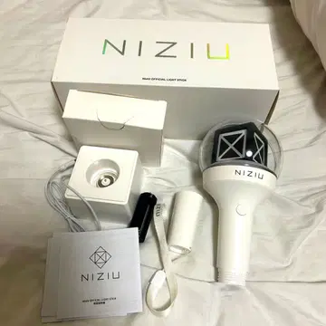 NiziU 공식 응원봉 OFFICIAL LIGHT STICK