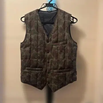 FIDELITY 카모 패턴 퀼팅 베스트